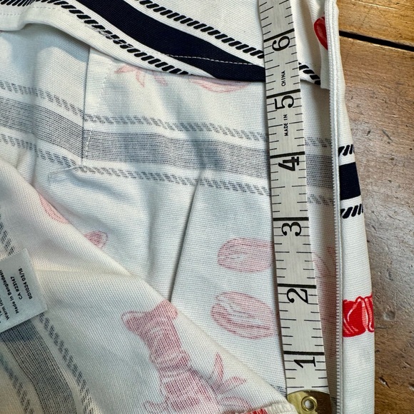 Talbots White Pencil Skirt with Red Lobster Print and Navy Stripes, Size 4 - Picture 5 of 11